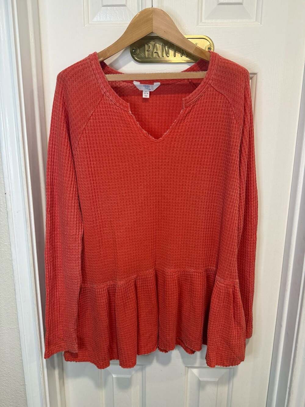 Time and Tru Women’s Large Orange Waffle Knit Peplum Top Long Sleeve V Neck